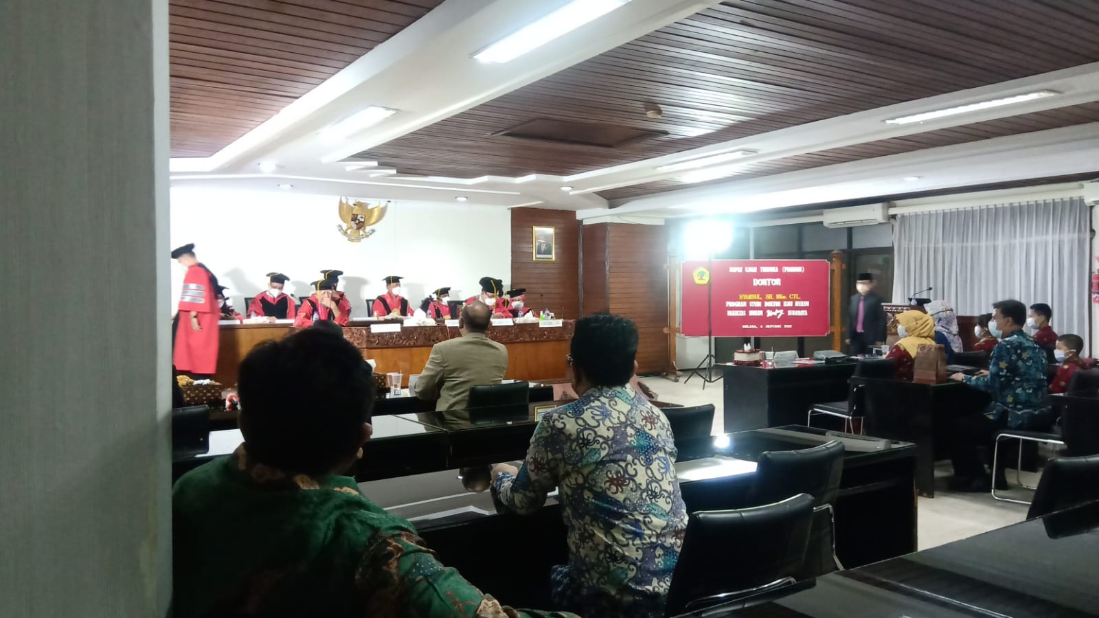 Ujian Terbuka Syamsul Fakultas Hukum Untag Surabaya