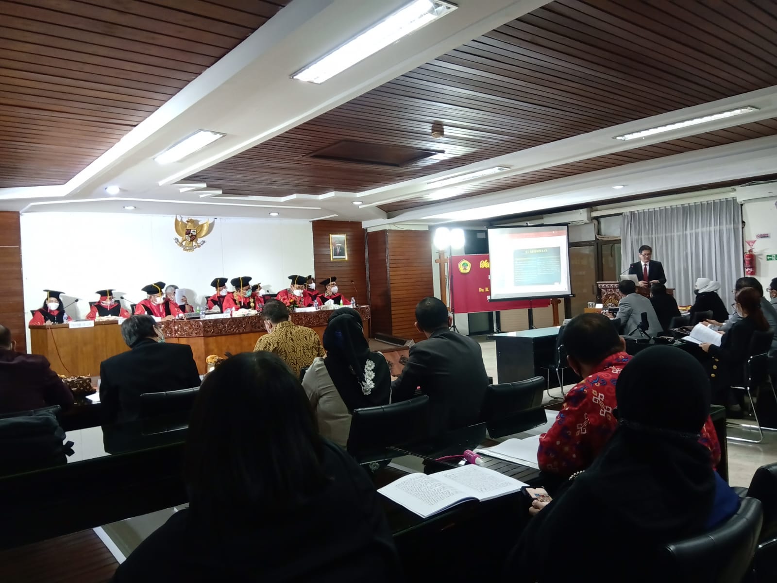 Ujian Terbuka Rizal Haliman Fakultas Hukum Untag Surabaya