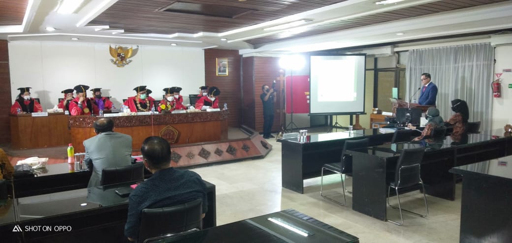 Ujian Terbuka Teng Junaidi Gunawan Fakultas Hukum Untag Surabaya