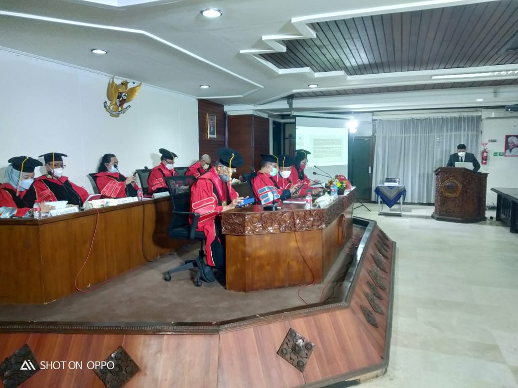 Ujian Terbuka Pringgo Soebowo Fakultas Hukum Untag Surabaya